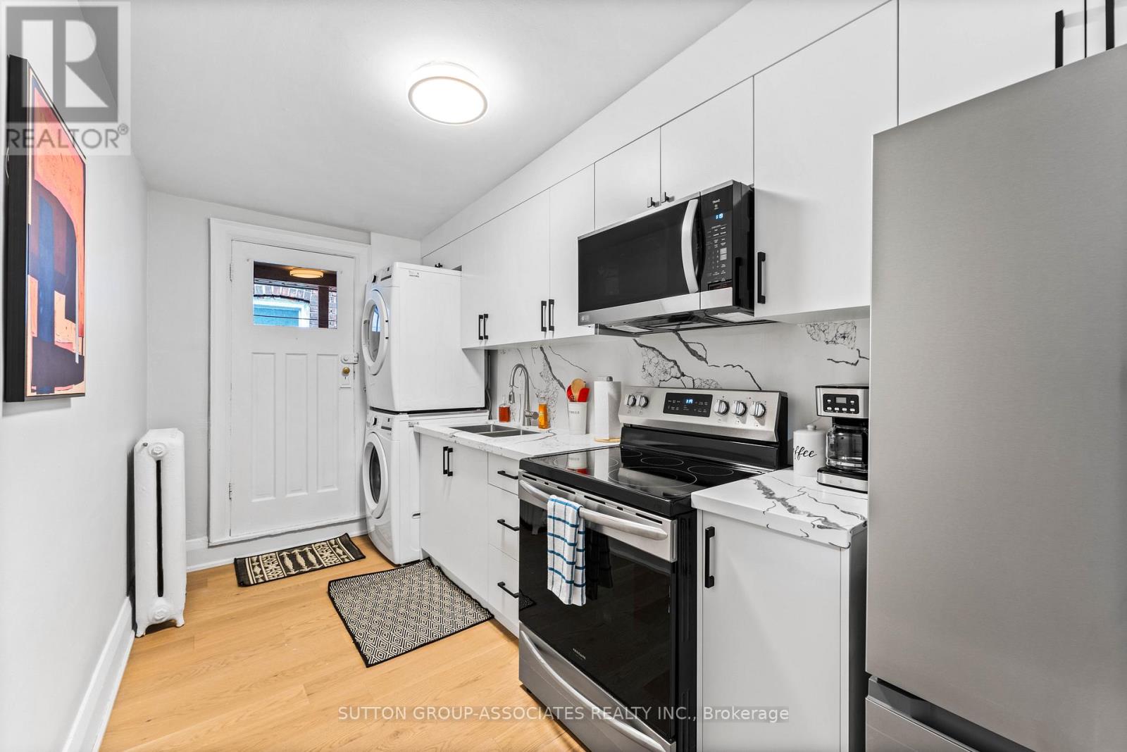 2 - 582 St Clair Avenue W, Toronto, Ontario  M6C 1A6 - Photo 14 - C12806966