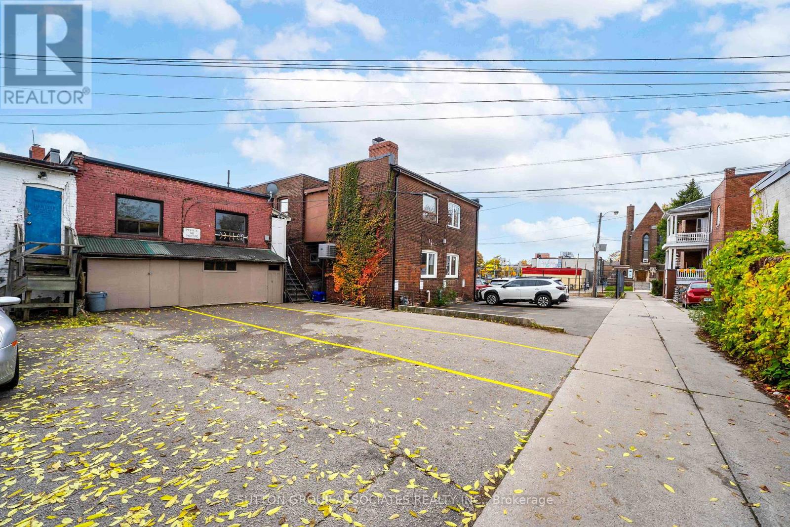 2 - 582 St Clair Avenue W, Toronto, Ontario  M6C 1A6 - Photo 26 - C12806966