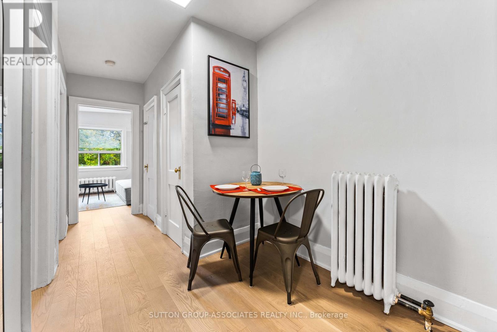 2 - 582 St Clair Avenue W, Toronto, Ontario  M6C 1A6 - Photo 5 - C12806966