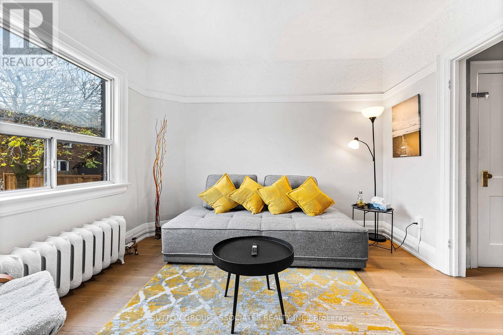 2 - 582 St Clair Avenue W, Toronto, Ontario  M6C 1A6 - Photo 8 - C12806966