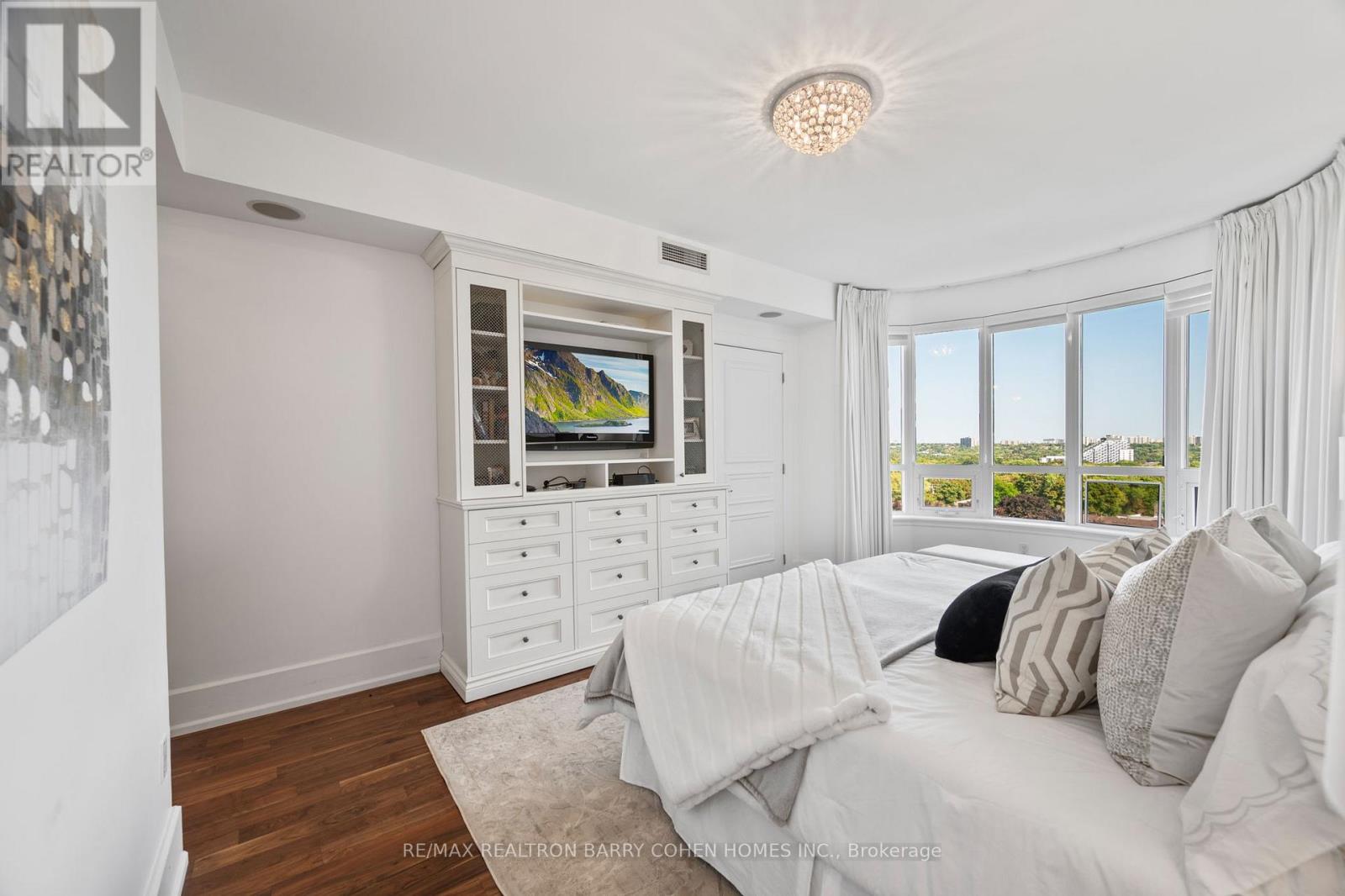 805c - 662 Sheppard Avenue E, Toronto, Ontario  M2K 3E6 - Photo 13 - C12807084