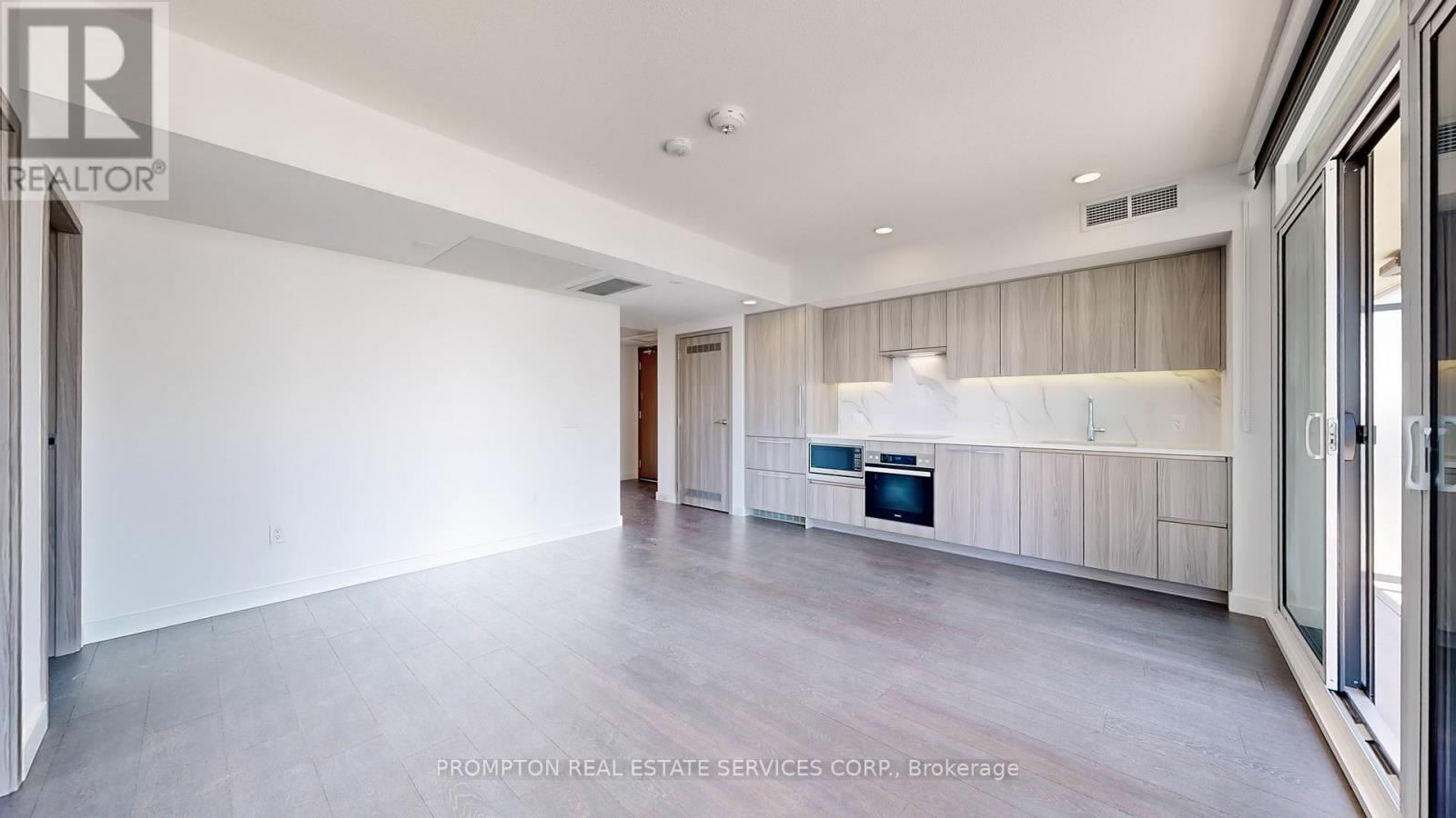 4911 - 3 Concord Cityplace Way, Toronto (Waterfront Communities), Ontario  M5V 0X4 - Photo 4 - C12807090