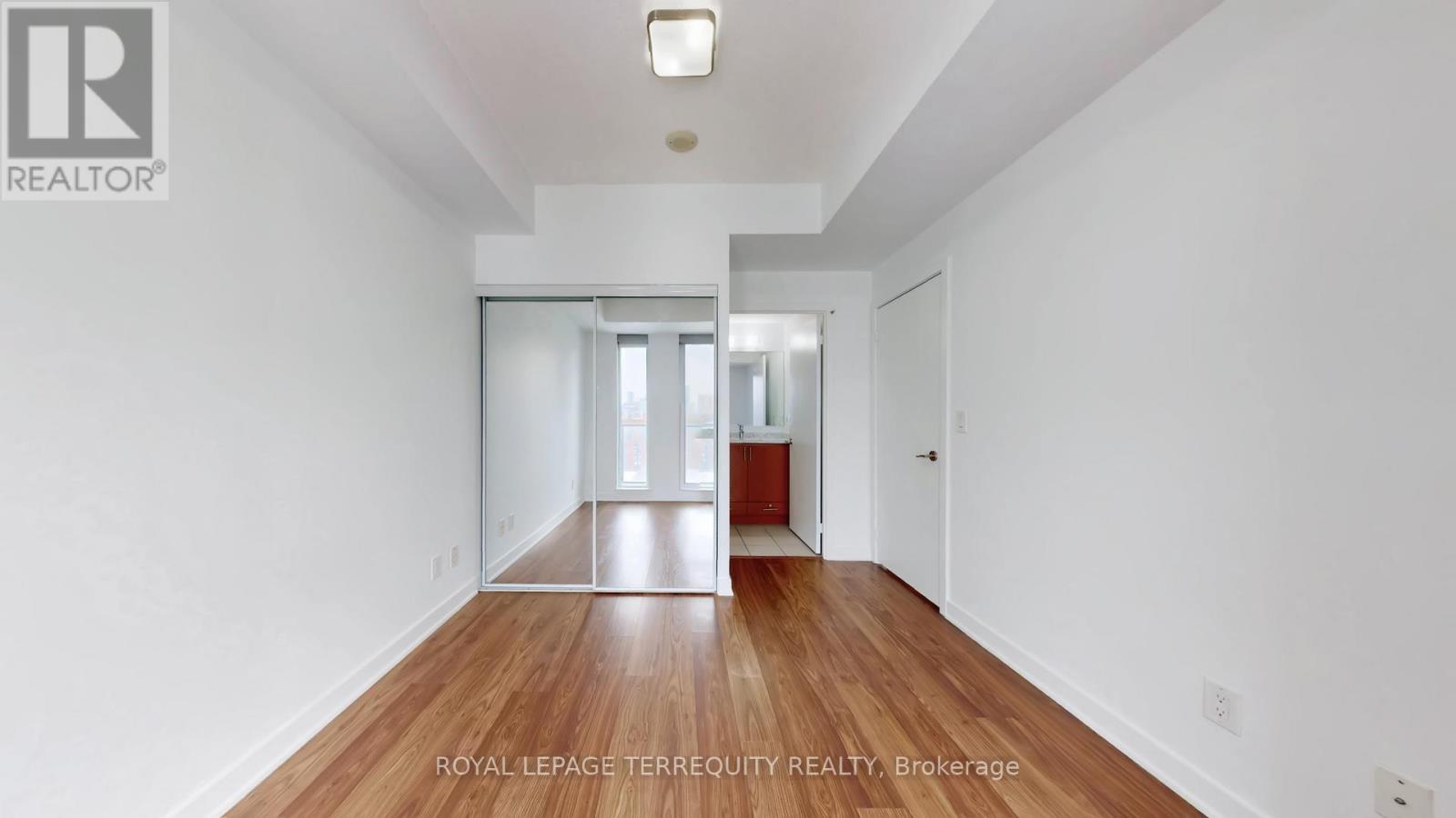 1113 - 260 Sackville Street, Toronto (Regent Park), Ontario  M5A 0B3 - Photo 11 - C12807094