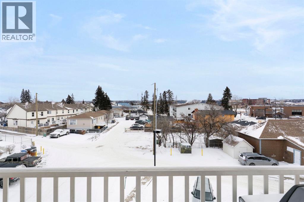 301, 128 Centre Avenue, Cochrane, Alberta  T4C 1Z4 - Photo 15 - A2287535