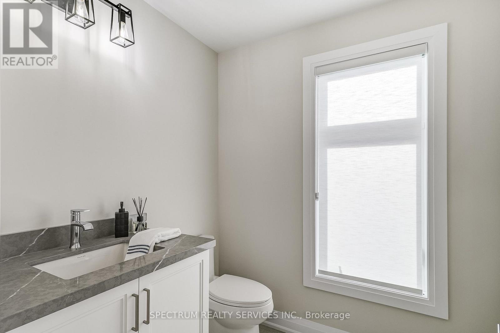 139 Adario Crescent, Vaughan, Ontario  L3L 0G4 - Photo 10 - N12806932