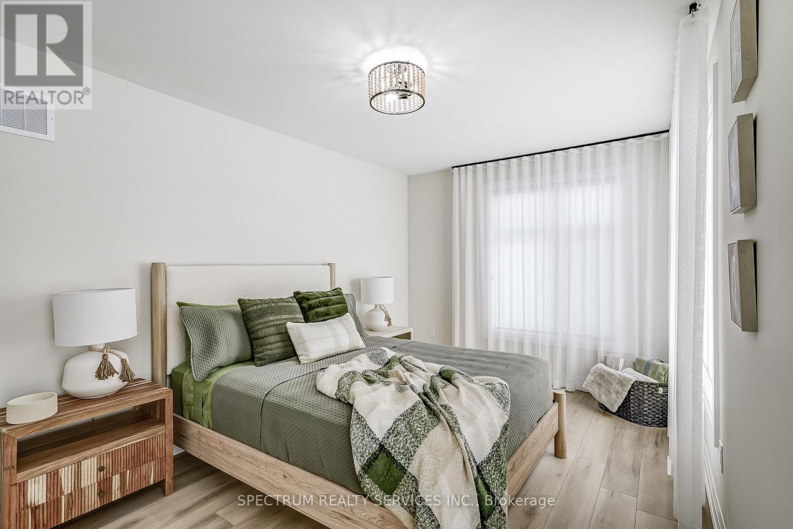 139 Adario Crescent, Vaughan, Ontario  L3L 0G4 - Photo 8 - N12806932