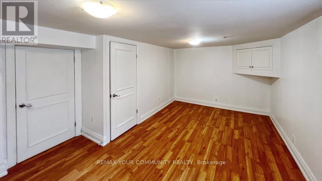 Lower - 32 Collins Crescent, Aurora, Ontario  L4G 2W2 - Photo 9 - N12807022