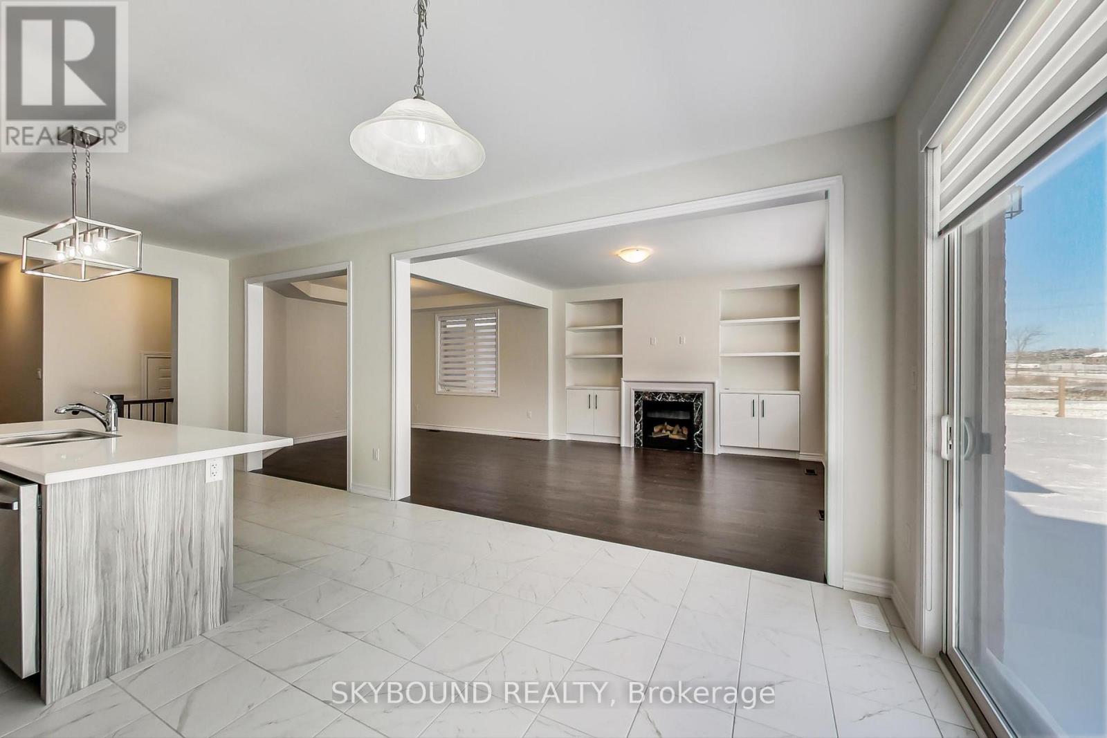 150 Stevenson Crescent, Bradford West Gwillimbury (Bradford), Ontario  L3Z 4M1 - Photo 11 - N12807024