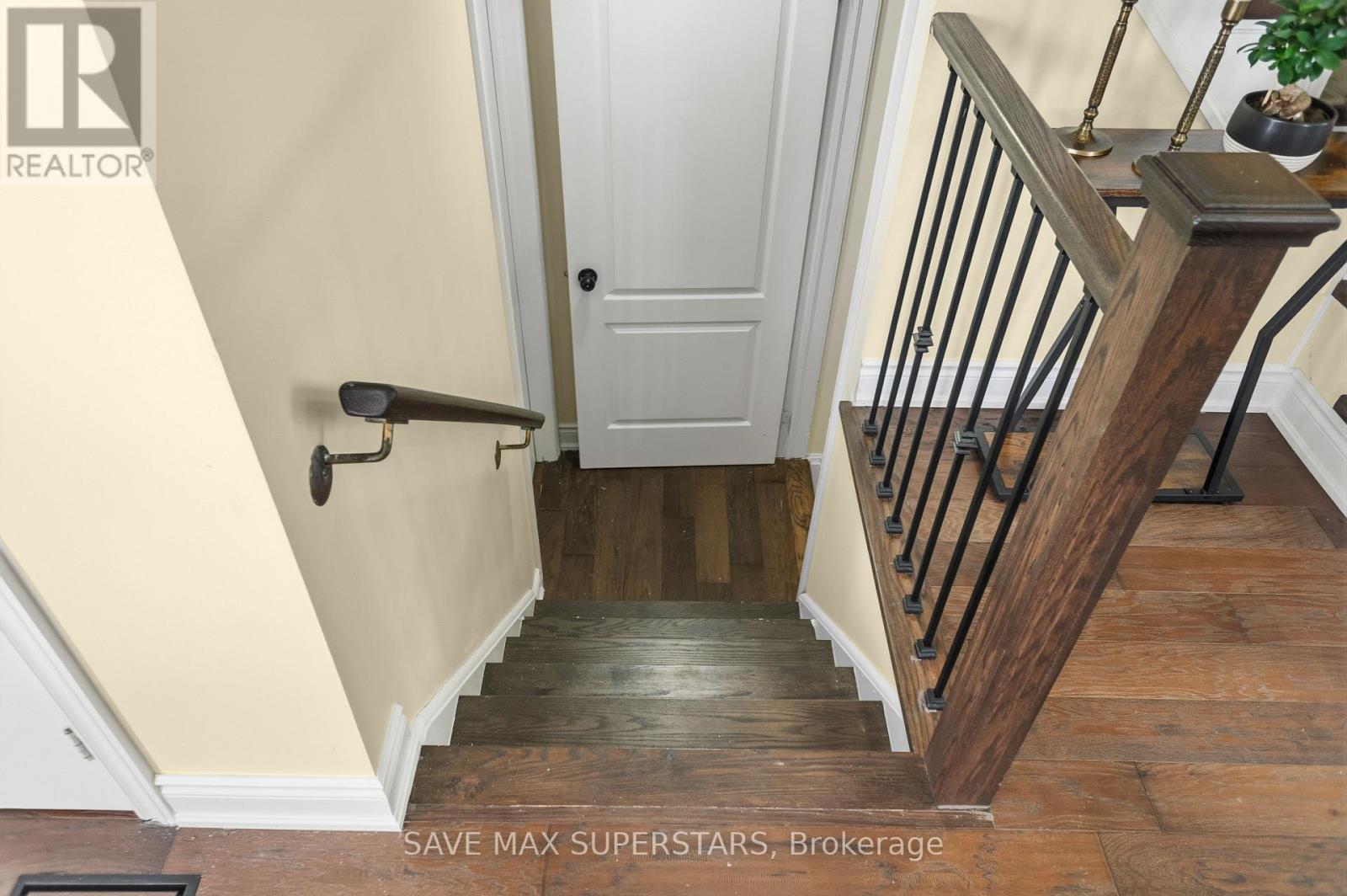 54 Gore Drive, Barrie (Ardagh), Ontario  L4N 5R5 - Photo 33 - S12806958