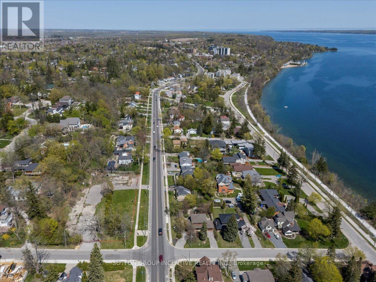 114 Blake Street E, Barrie (North Shore), Ontario  L4M 1K3 - Photo 11 - S12806986