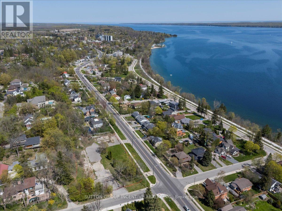 114 Blake Street E, Barrie (North Shore), Ontario  L4M 1K3 - Photo 13 - S12806986