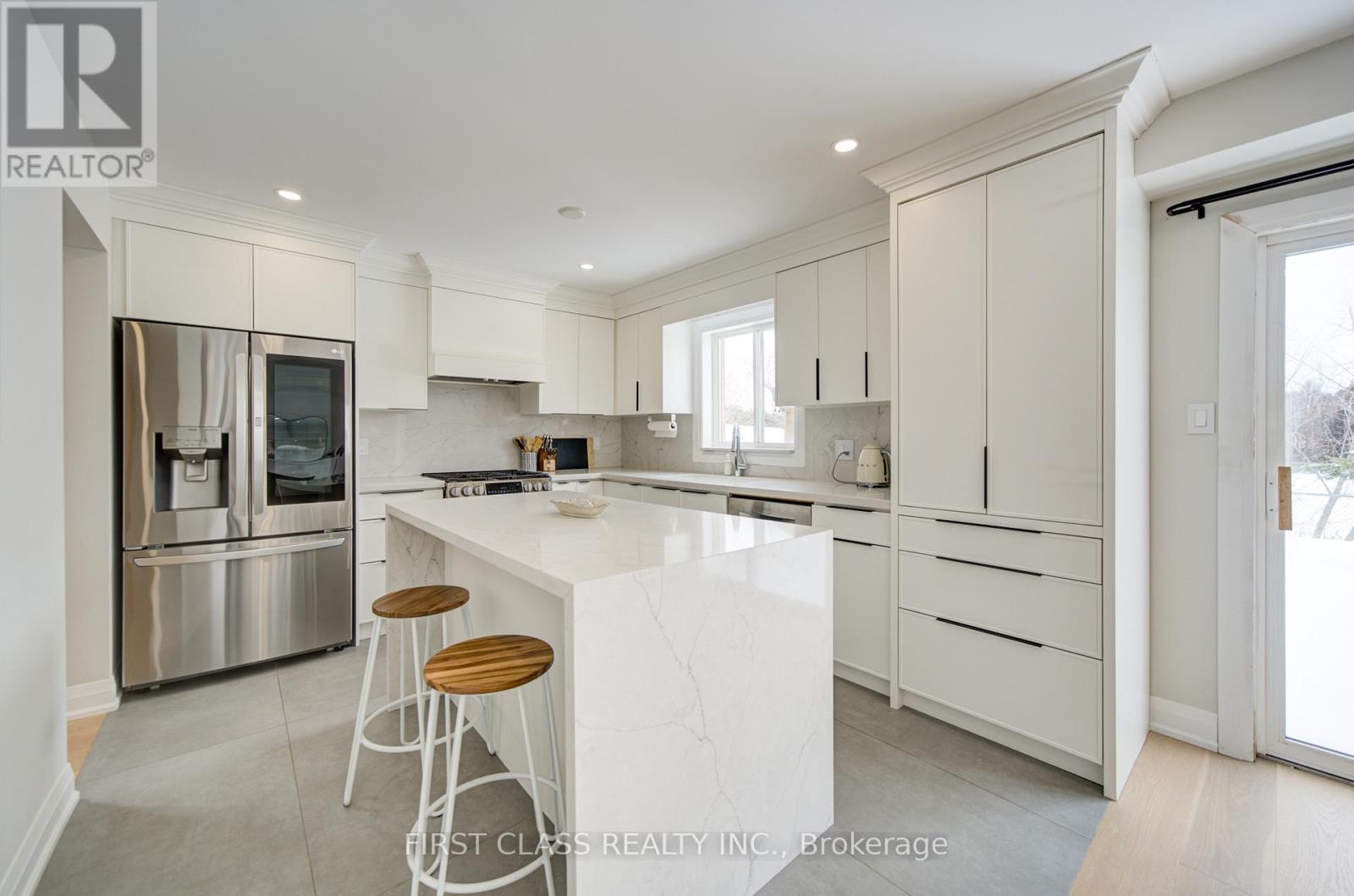 26 Country Lane, Barrie (Painswick South), Ontario  L4N 0E6 - Photo 16 - S12807026