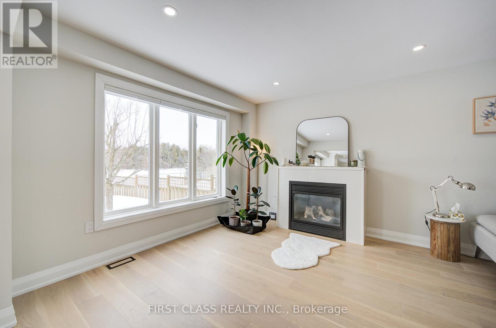 26 Country Lane, Barrie (Painswick South), Ontario  L4N 0E6 - Photo 9 - S12807026