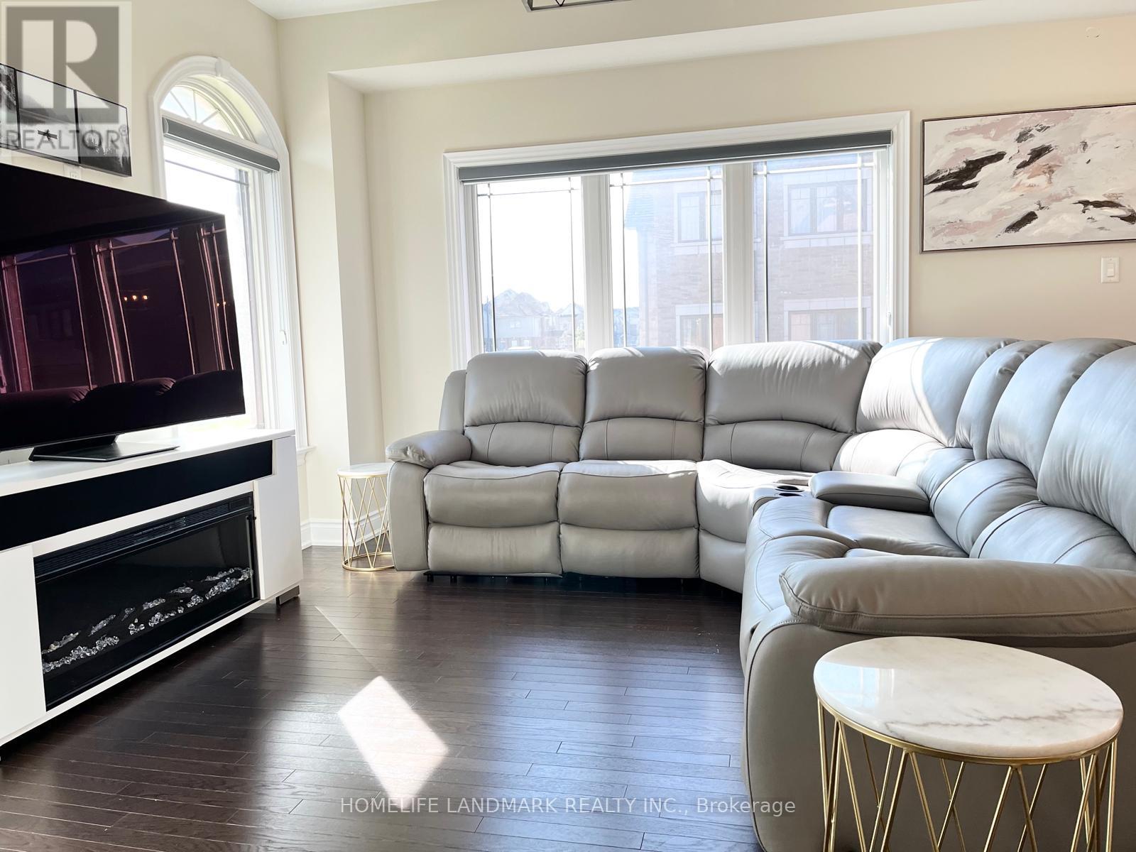 43 Lorne Thomas Place Lorne Thomas Place, New Tecumseth, Ontario  L9R 0T8 - Photo 6 - N12744452