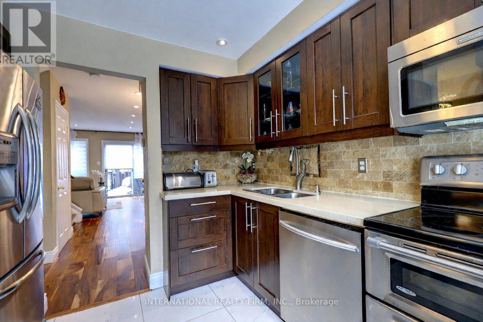 75 - 1168 Arena Road, Mississauga, Ontario  L4Y 4K7 - Photo 12 - W12806928