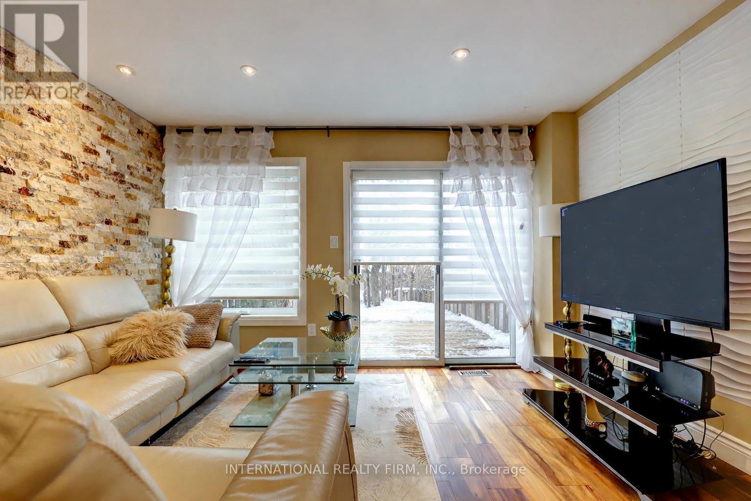 75 - 1168 Arena Road, Mississauga, Ontario  L4Y 4K7 - Photo 4 - W12806928