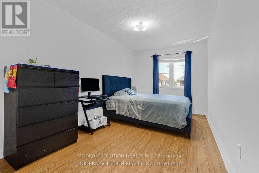 67 Roundstone Drive, Brampton, Ontario  L6X 0K4 - Photo 25 - W12806950