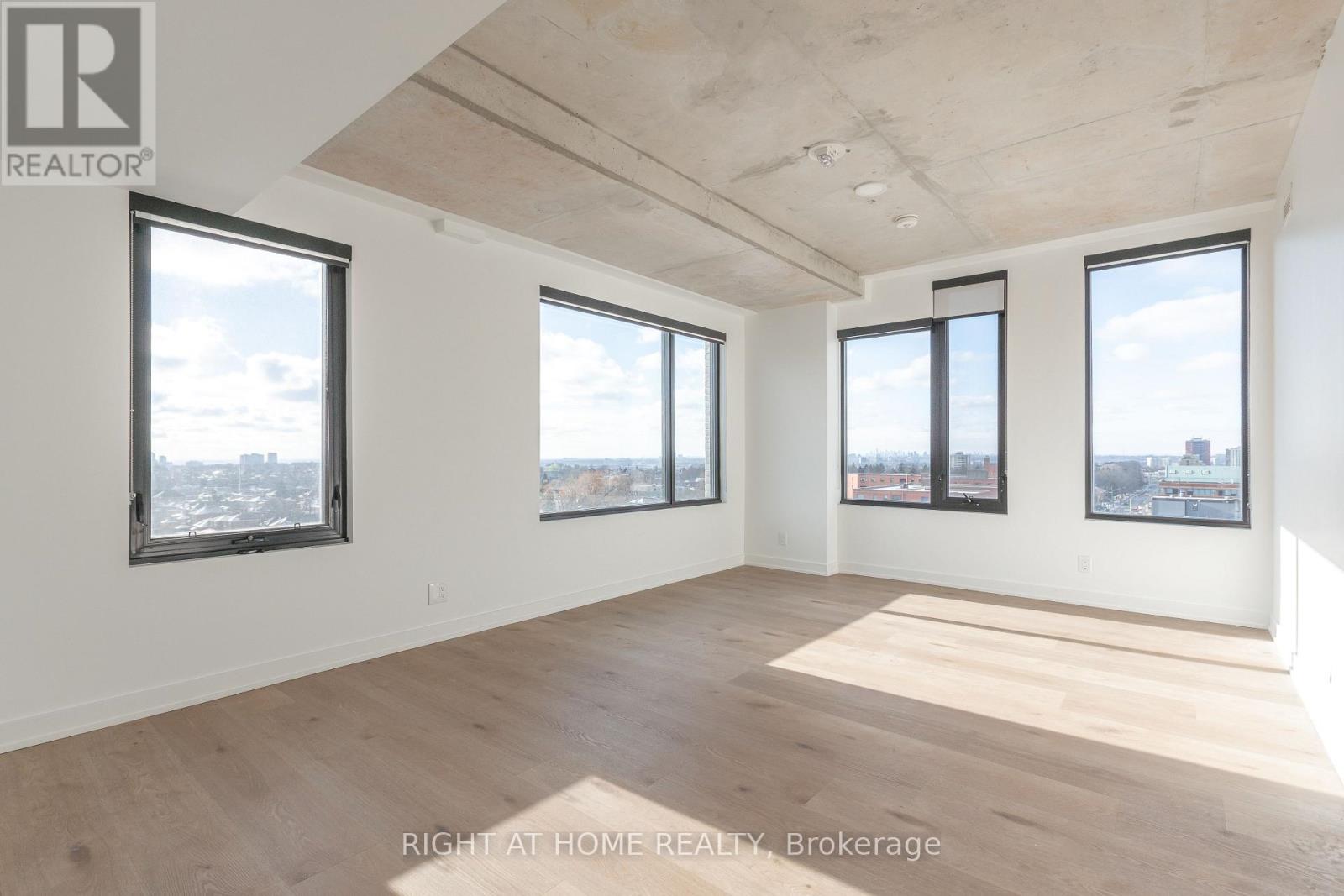 701 - 7 Fairbank Avenue W, Toronto, Ontario  M6E 3Y5 - Photo 13 - W12807020