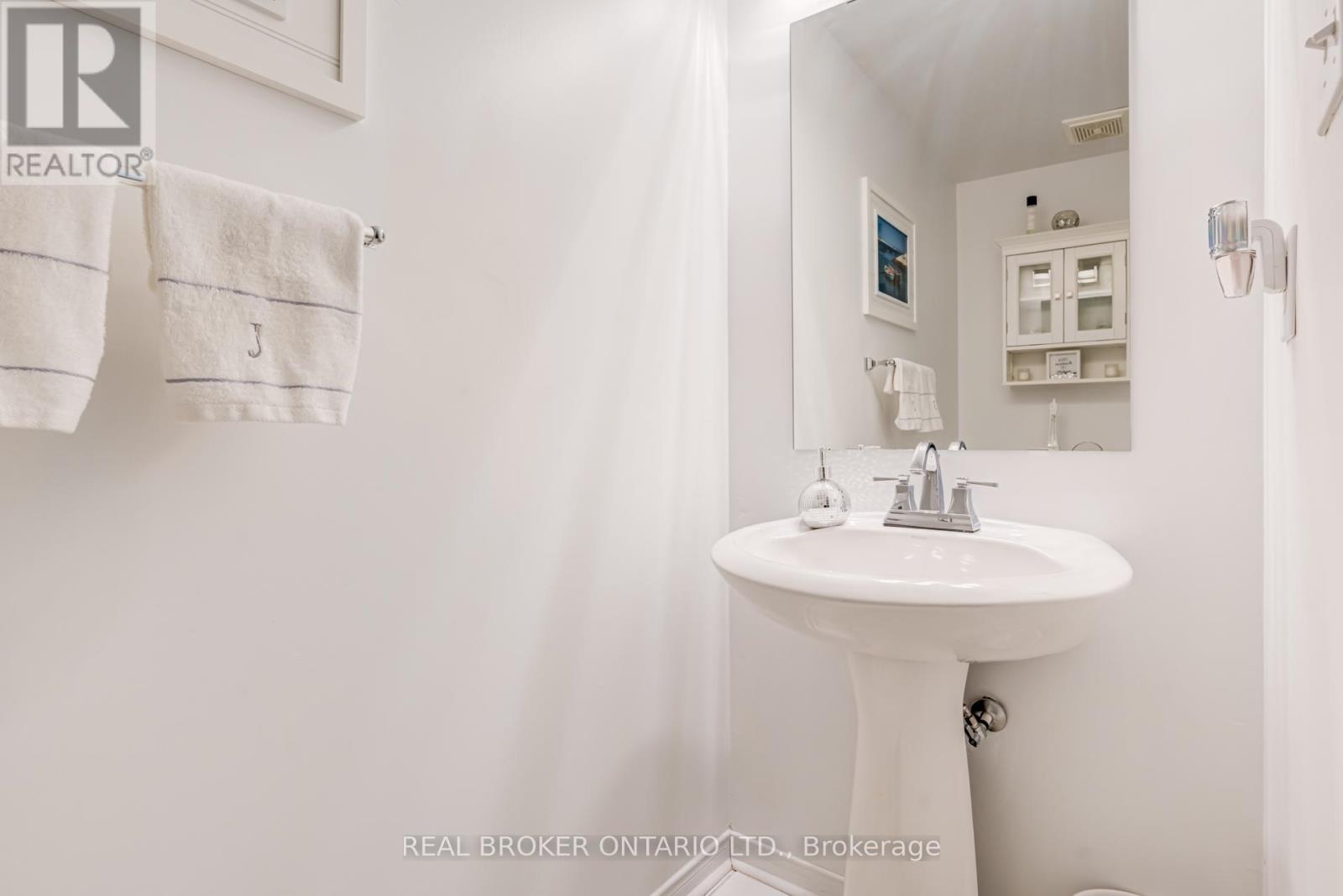 102 - 86 Joymar Drive, Mississauga, Ontario  L5M 7Z6 - Photo 9 - W12807028