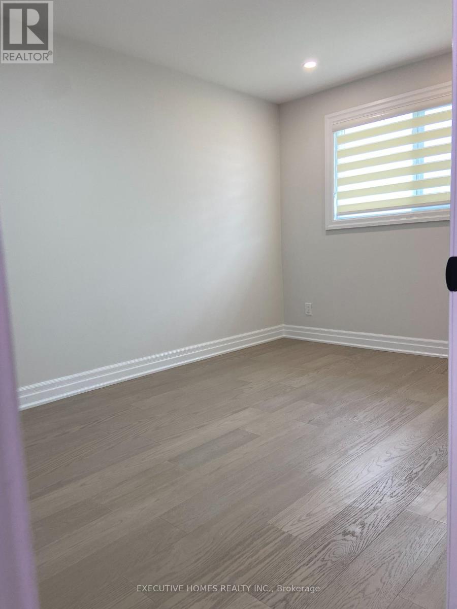 2685 Windjammer Road, Mississauga, Ontario  L5L 1T3 - Photo 9 - W12807034