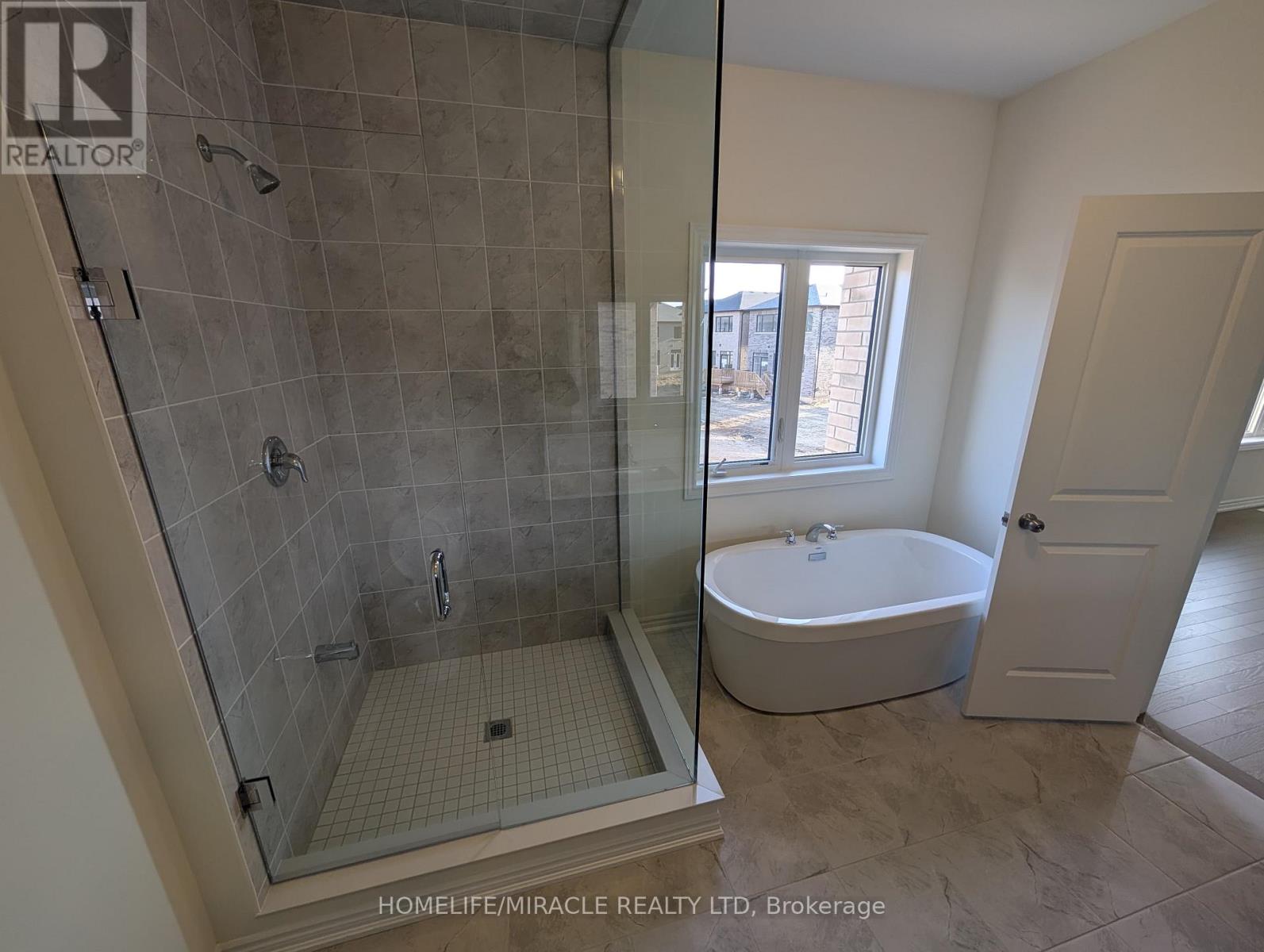 47 Arnold Circle, Brampton, Ontario  L7A 0B8 - Photo 11 - W12807036