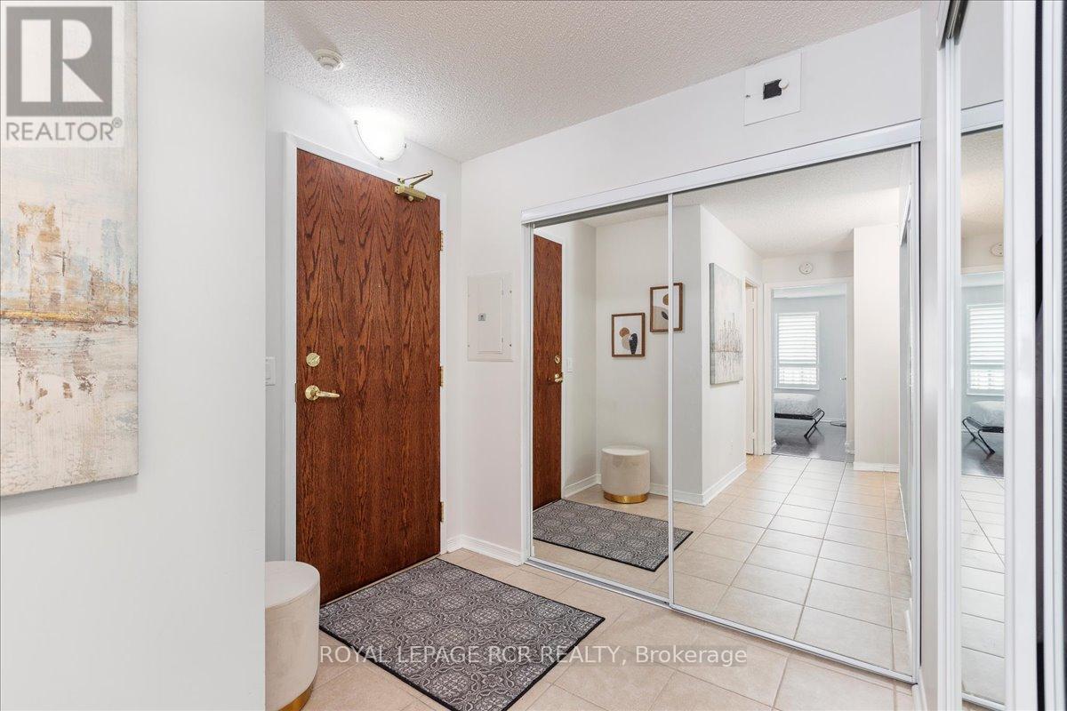 113 - 35 Via Rosedale Way, Brampton (Sandringham-Wellington), Ontario  L6R 3J9 - Photo 3 - W12807068