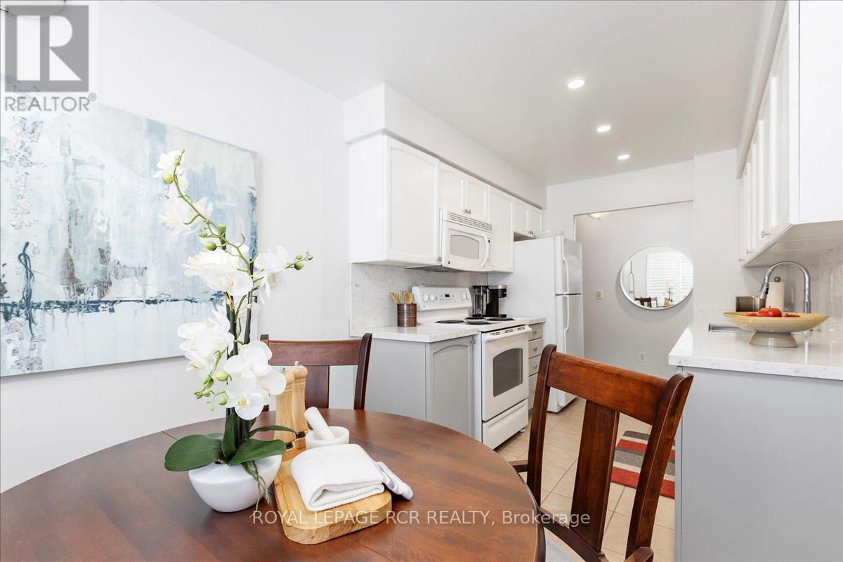 113 - 35 Via Rosedale Way, Brampton (Sandringham-Wellington), Ontario  L6R 3J9 - Photo 9 - W12807068