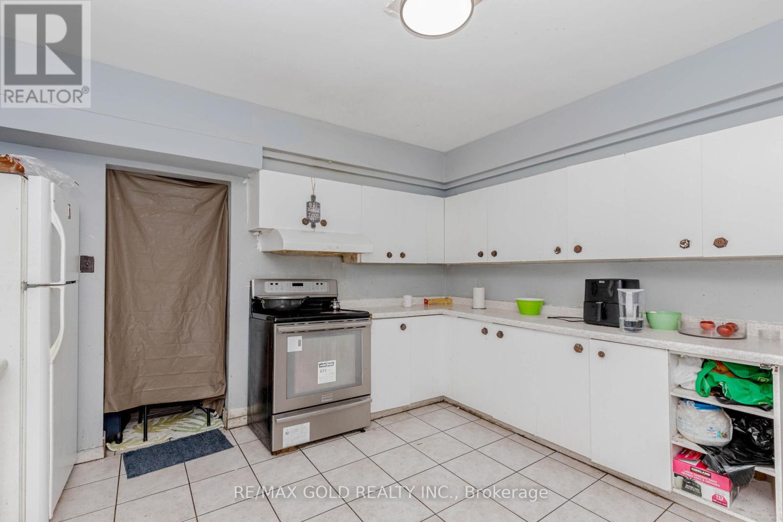 12182 Torbram Road, Caledon, Ontario  L7C 2S6 - Photo 8 - W12807104