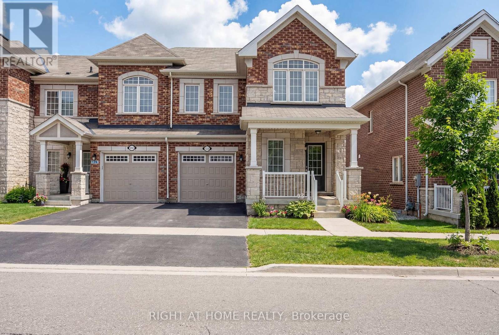 1235 Mulroney Heights, Milton, Ontario  L9E 1G1 - Photo 2 - W12807136