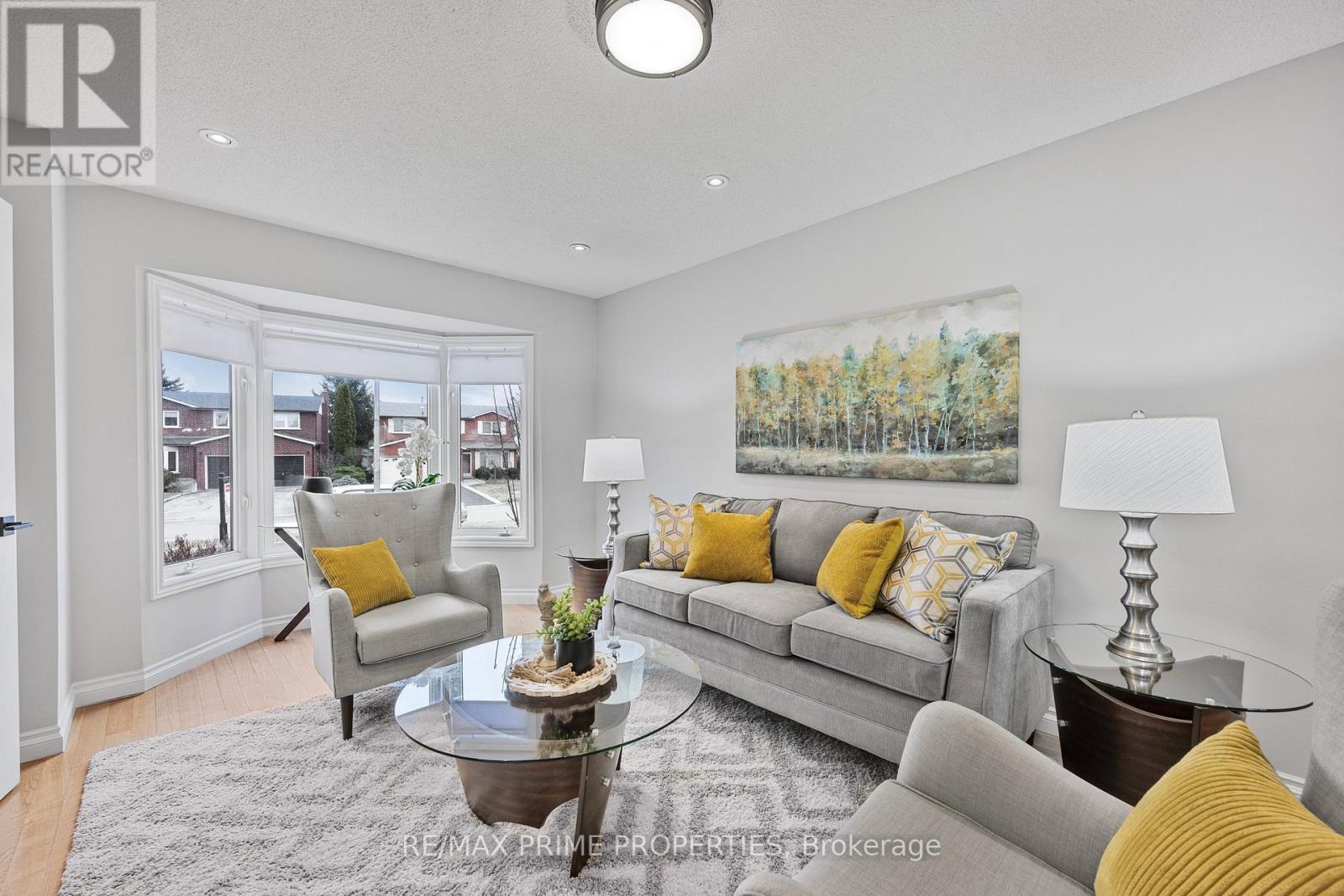 49 De Rose Avenue, Caledon, Ontario  L7E 1A9 - Photo 4 - W12807138