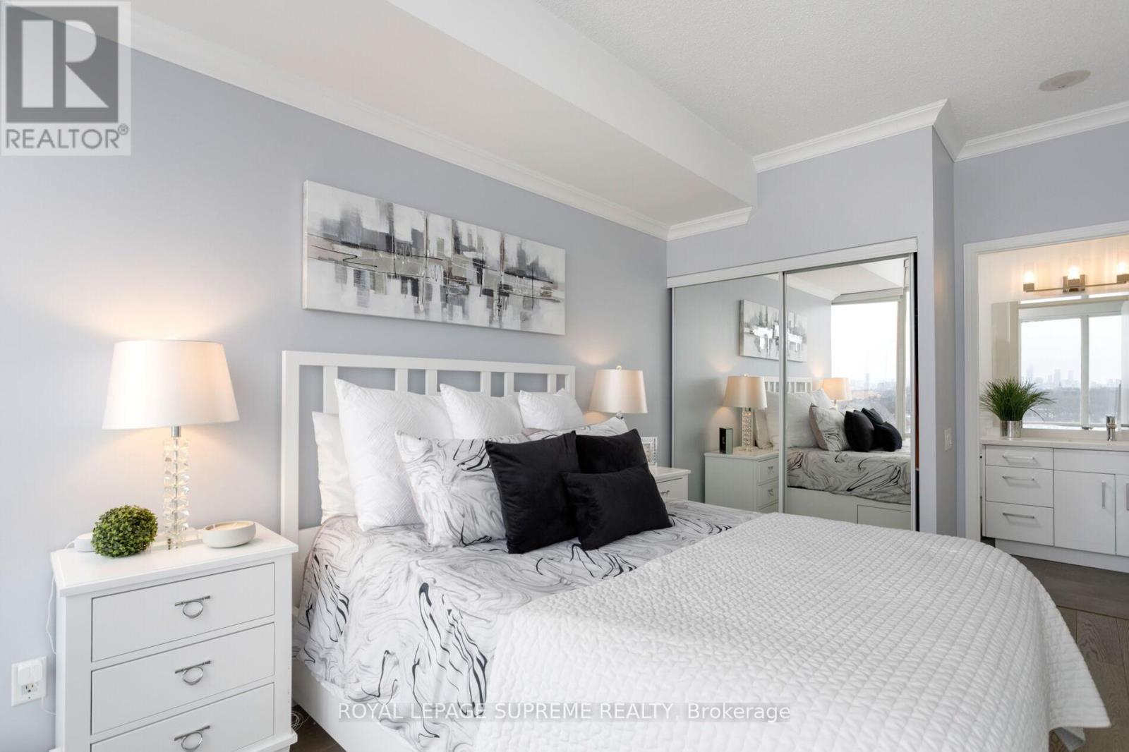 1205 - 15 Windermere Avenue, Toronto, Ontario  M6S 5A2 - Photo 21 - W12807162