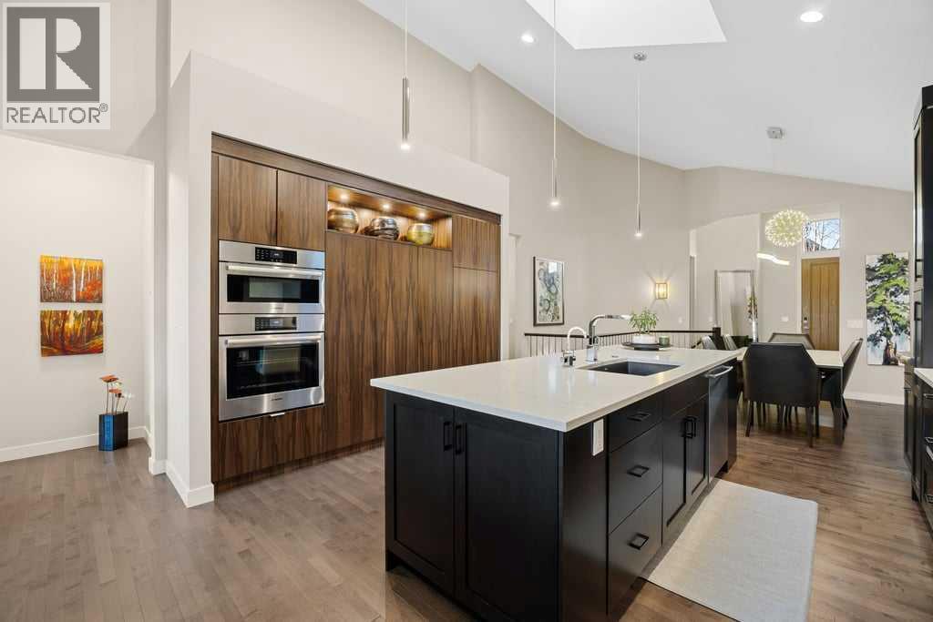 15 Cortina Villas Sw, Calgary, Alberta  T3H 0W8 - Photo 13 - A2286681