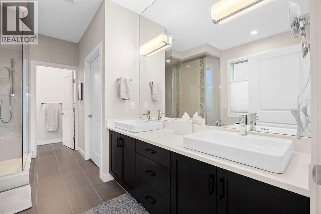 15 Cortina Villas Sw, Calgary, Alberta  T3H 0W8 - Photo 27 - A2286681