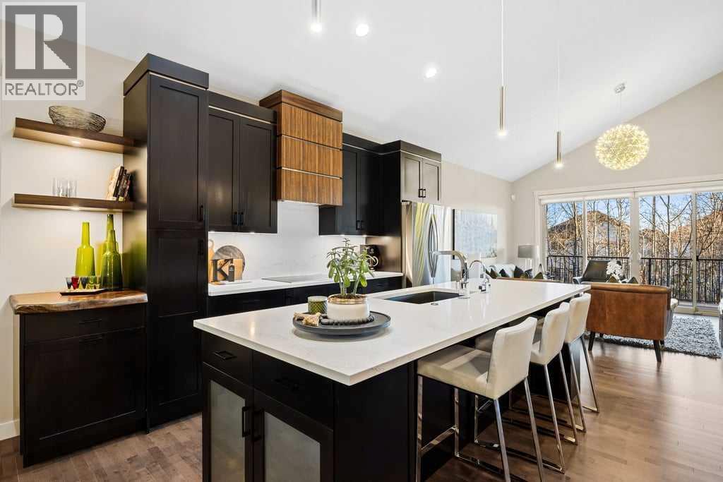 15 Cortina Villas Sw, Calgary, Alberta  T3H 0W8 - Photo 6 - A2286681