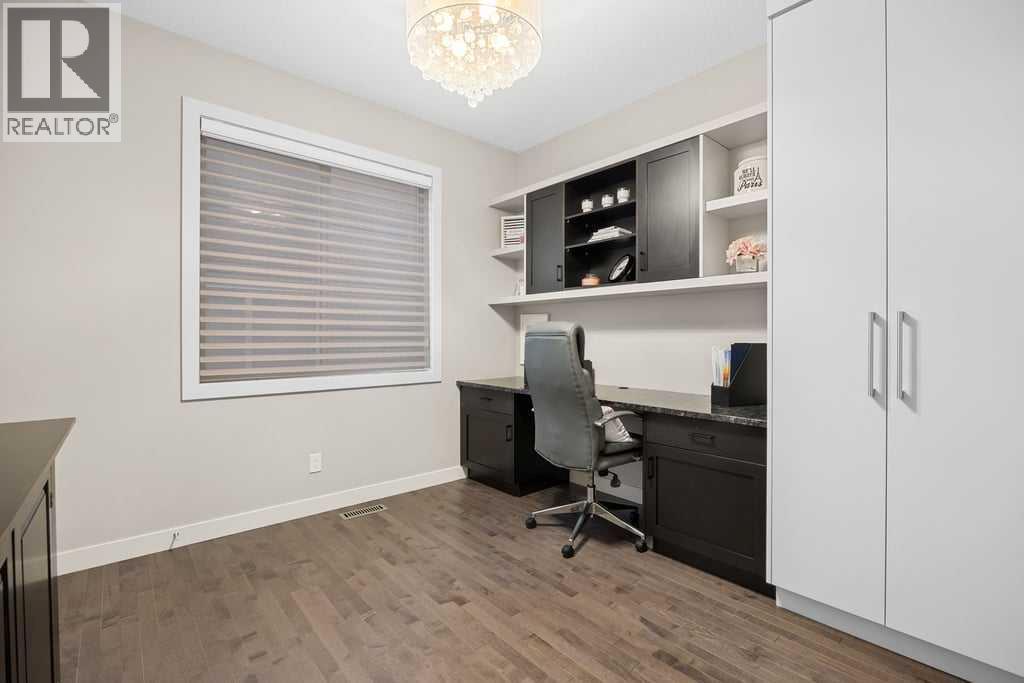 15 Cortina Villas Sw, Calgary, Alberta  T3H 0W8 - Photo 32 - A2286681