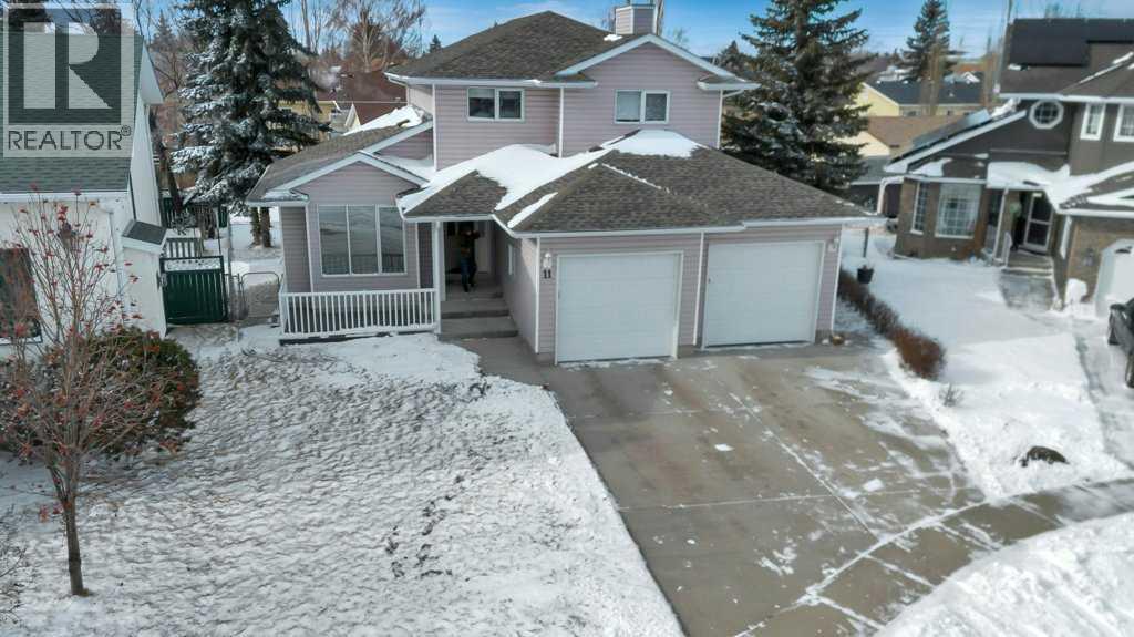 11 Maple Garden, Strathmore, Alberta