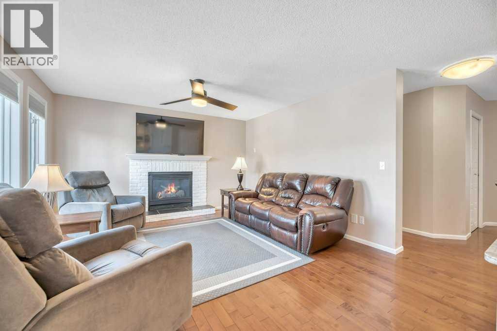 11 Maple Garden, Strathmore, Alberta  T1P 1G3 - Photo 11 - A2287334