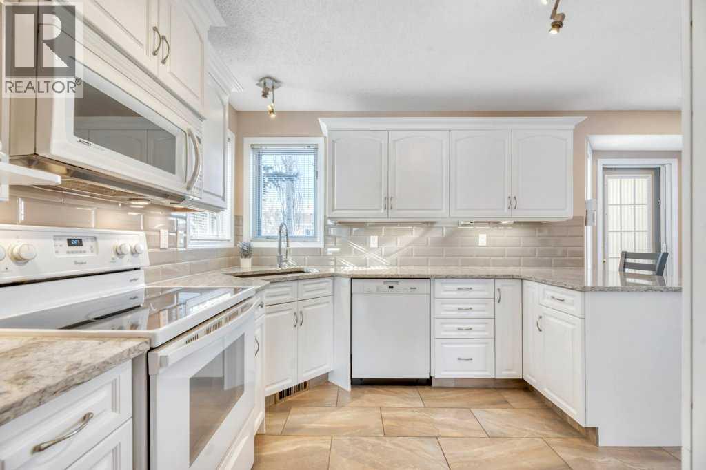 11 Maple Garden, Strathmore, Alberta  T1P 1G3 - Photo 19 - A2287334