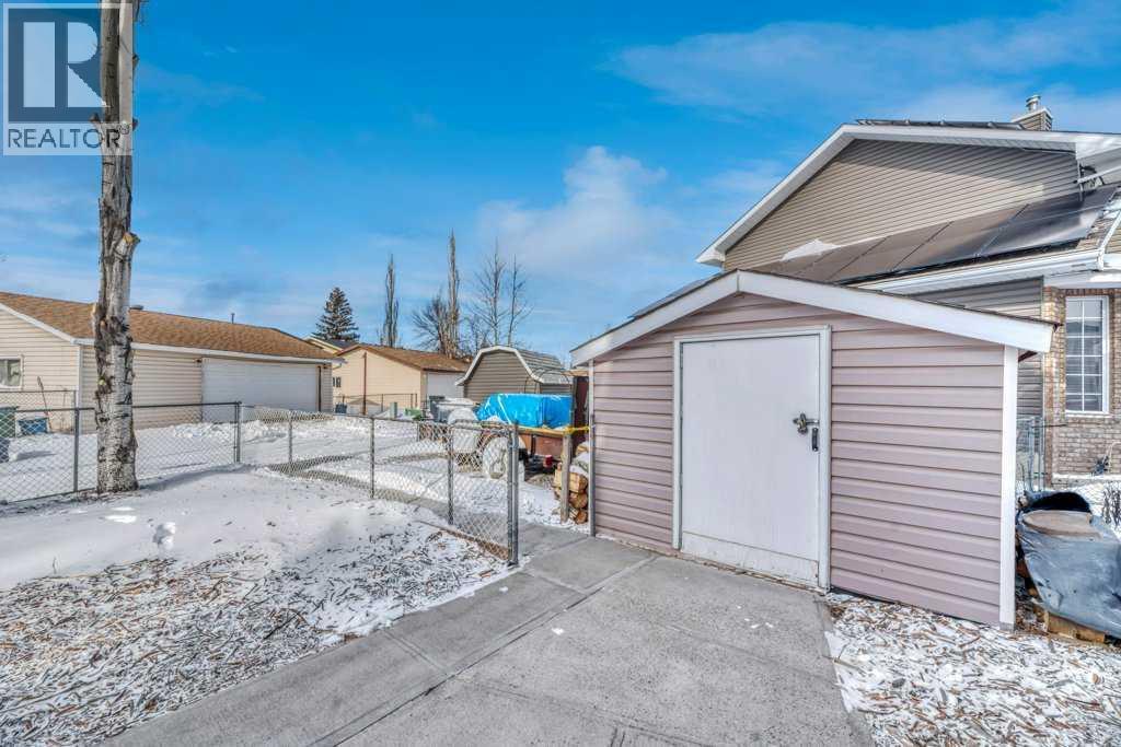 11 Maple Garden, Strathmore, Alberta  T1P 1G3 - Photo 44 - A2287334