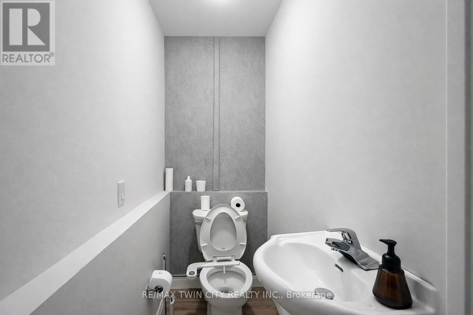 107 - 124 Seabrook Drive, Kitchener, Ontario  N2R 0R7 - Photo 13 - X12806948