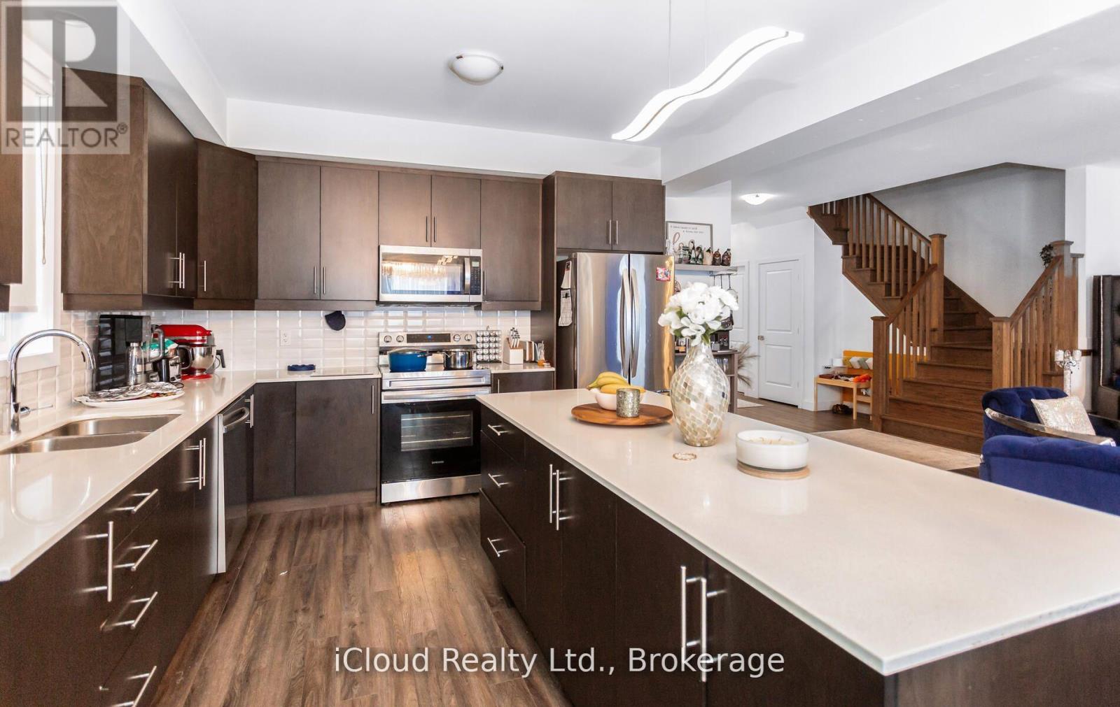 120 Bedrock Drive, Hamilton, Ontario  L8J 0K6 - Photo 16 - X12807004