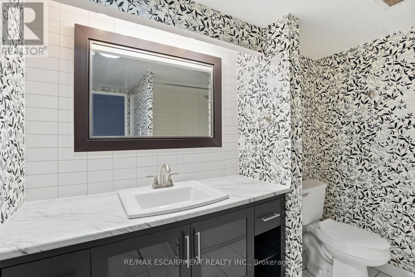 606 - 222 Jackson Street W, Hamilton, Ontario  L8P 4S5 - Photo 24 - X12807012