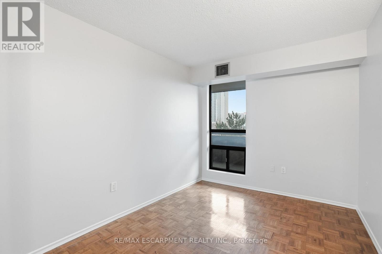 606 - 222 Jackson Street W, Hamilton, Ontario  L8P 4S5 - Photo 27 - X12807012