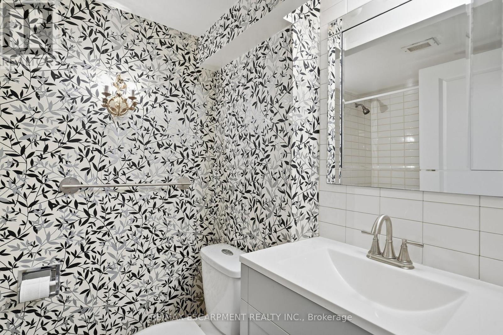 606 - 222 Jackson Street W, Hamilton, Ontario  L8P 4S5 - Photo 31 - X12807012