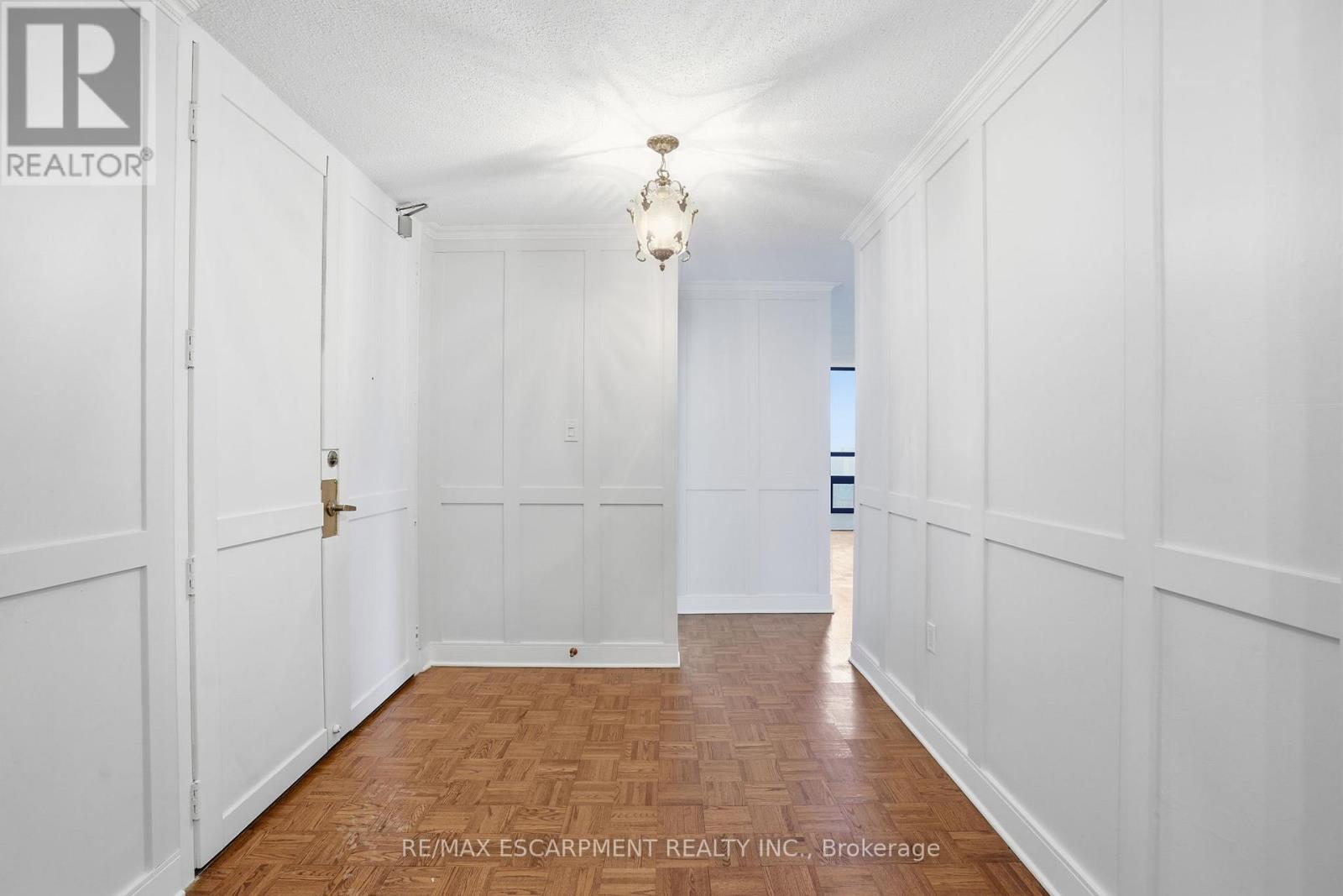 606 - 222 Jackson Street W, Hamilton, Ontario  L8P 4S5 - Photo 4 - X12807012