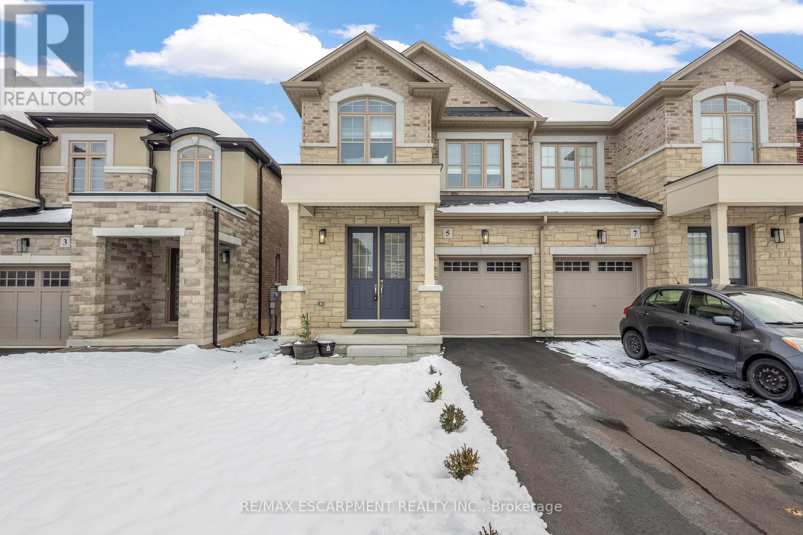 5 CHERRY BLOSSOM HEIGHTS, Hamilton, Ontario