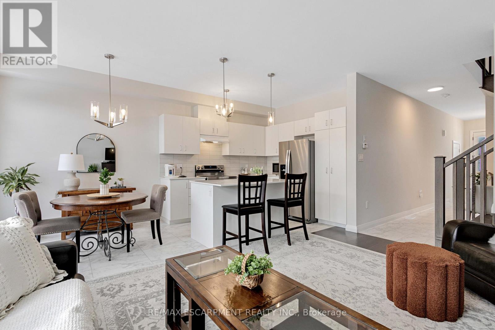 5 Cherry Blossom Heights, Hamilton, Ontario  L9B 0E9 - Photo 13 - X12807040