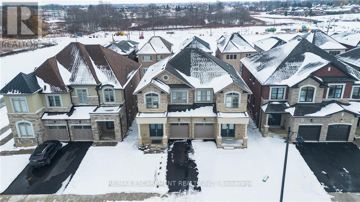 5 Cherry Blossom Heights, Hamilton, Ontario  L9B 0E9 - Photo 36 - X12807040