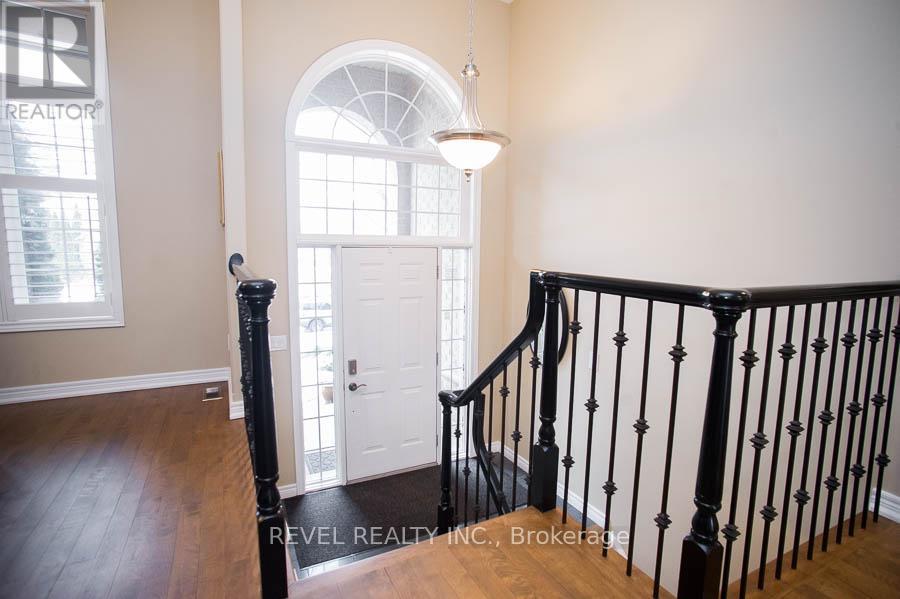 1 Franks Lane, Brantford, Ontario  N3T 5L7 - Photo 3 - X12807042