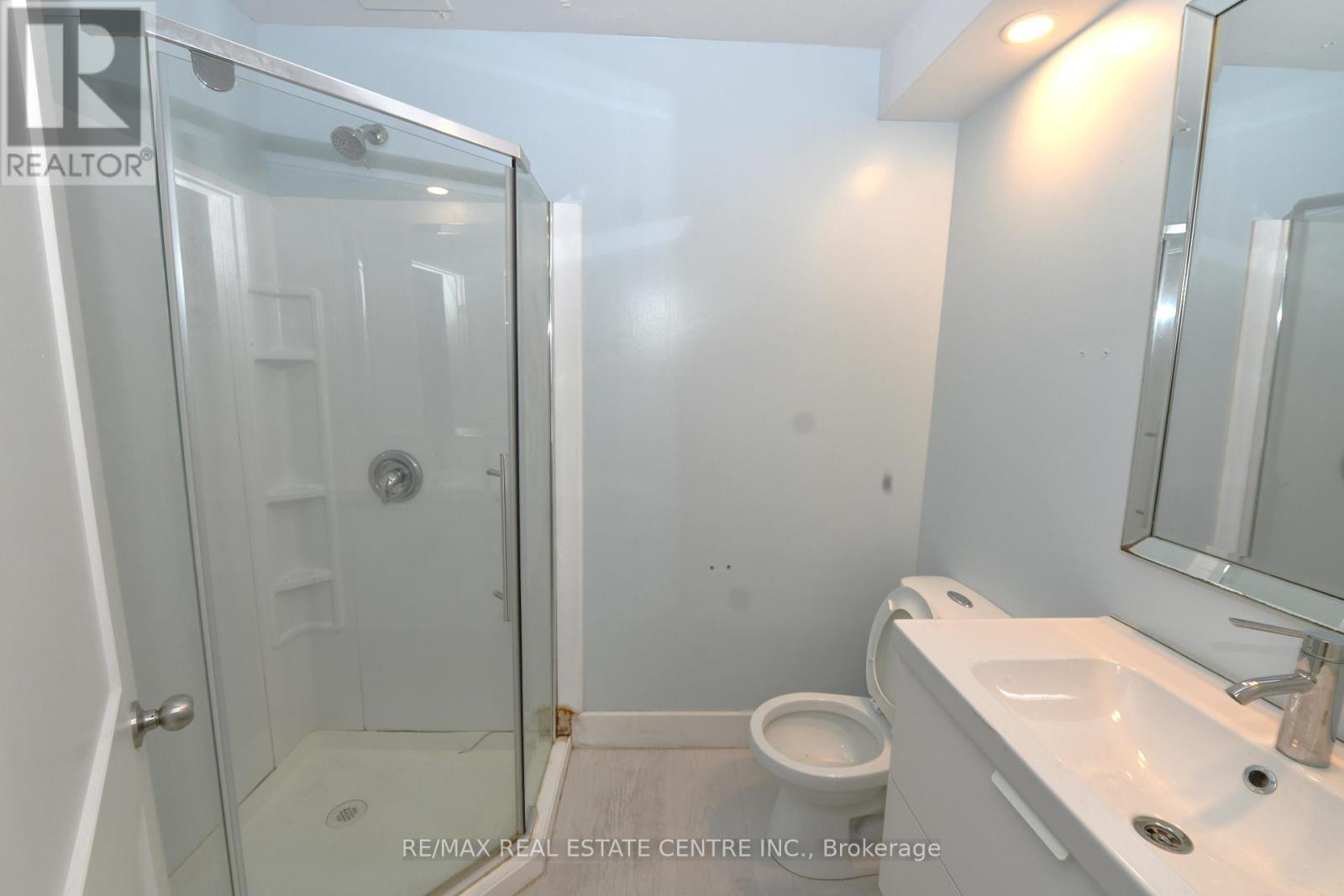 10 Meda Street, St. Thomas, Ontario  N5P 1W5 - Photo 12 - X12807112